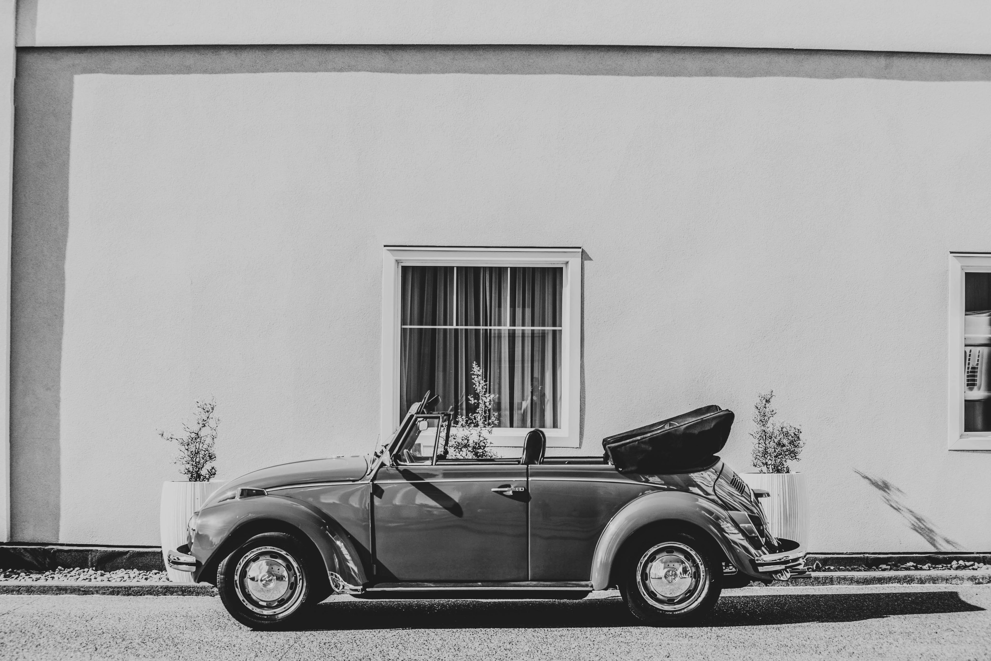black and white of a Volkswagen Beetle convertible